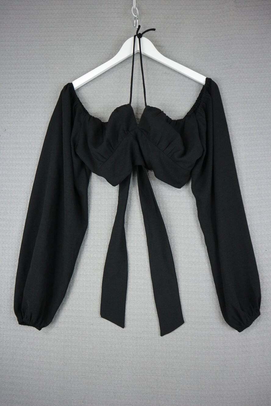 Perfect Stranger Black Halter Crop Top Size 10 Long Sleeve Off Shoulder Tie Fron